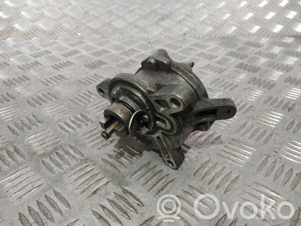 Volvo V70 Vacuum pump 