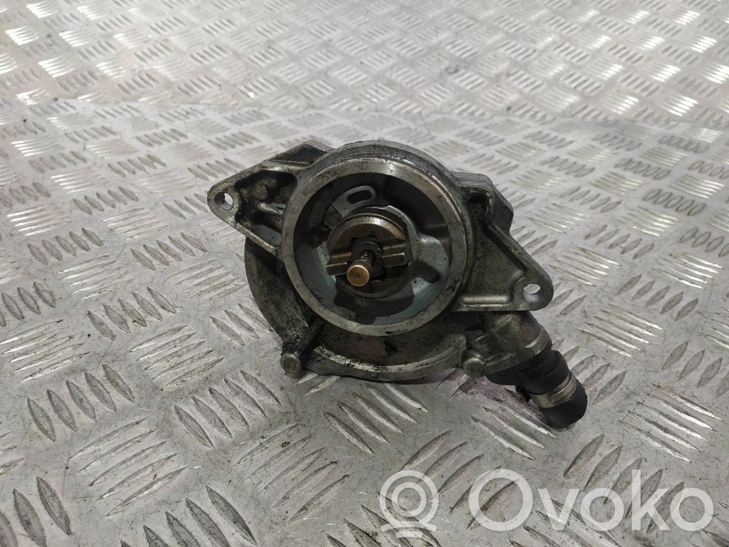 Audi A6 S6 C6 4F Vacuum pump 