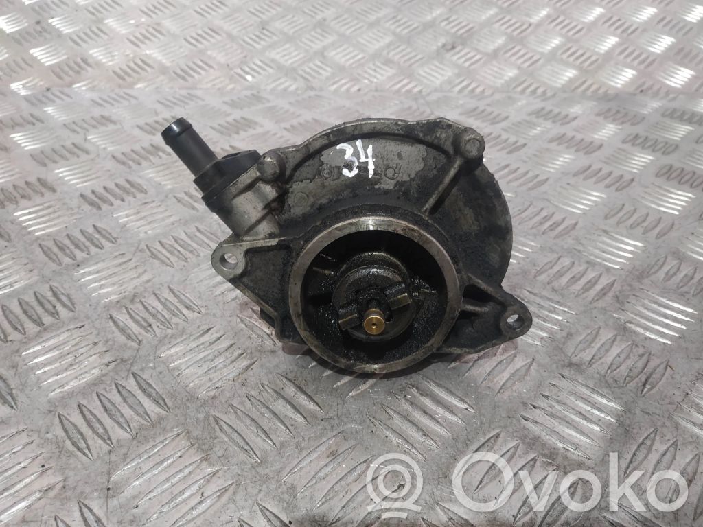 Audi A6 S6 C6 4F Vacuum pump 