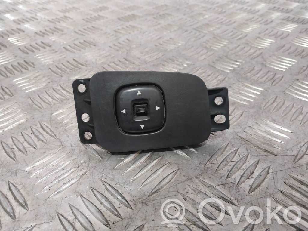 Mazda MPV II LW Wing mirror switch 