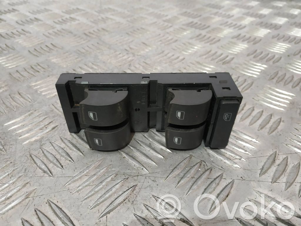 Audi A6 S6 C5 4B Electric window control switch 