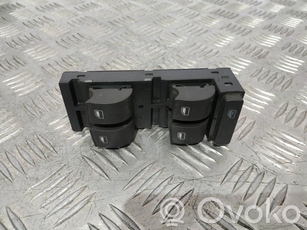 Audi A6 S6 C5 4B Electric window control switch 