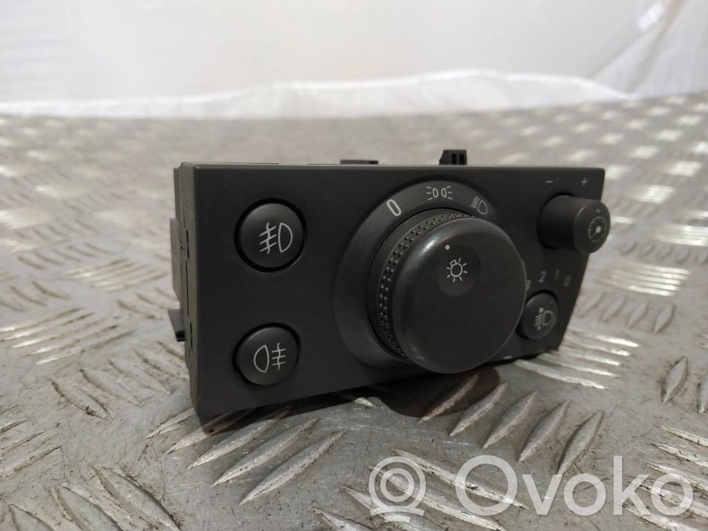 Opel Vectra C Light switch 