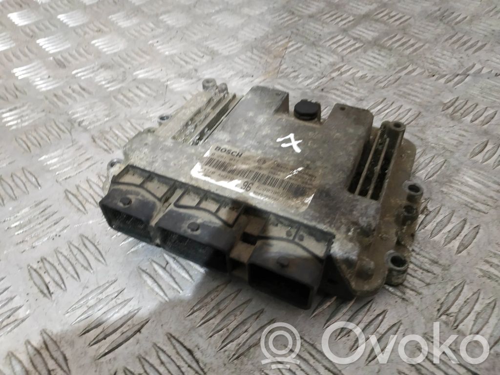 Nissan Primera Engine control unit/module 