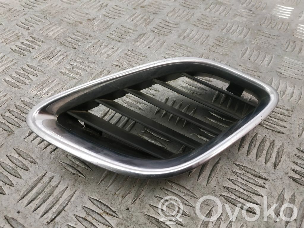 Saab 95 - 96 Front bumper upper radiator grill 