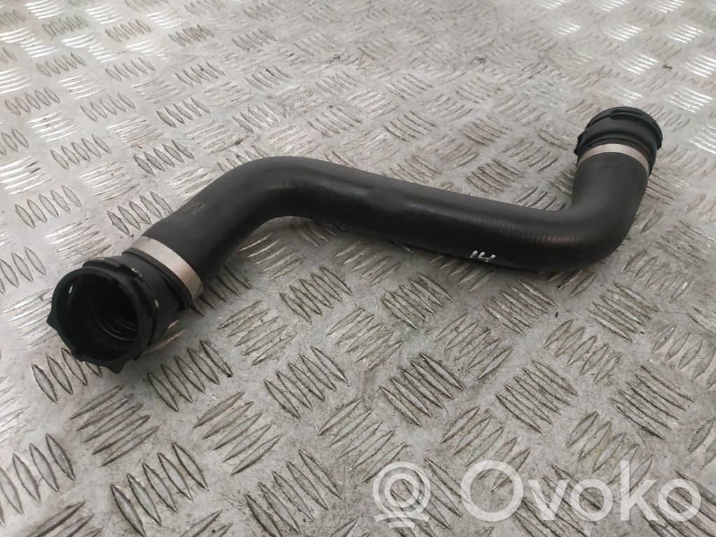 BMW 5 F10 F11 Engine coolant pipe/hose 