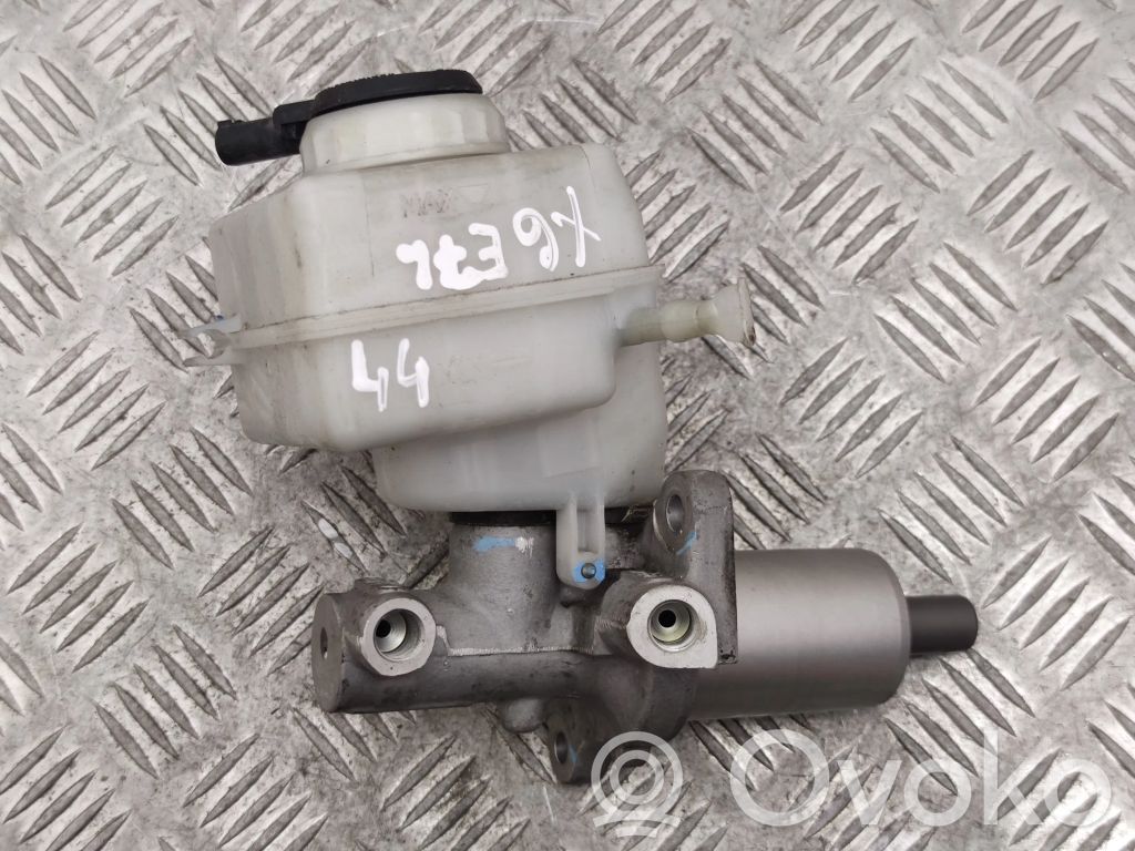 BMW X6 E71 Master brake cylinder 