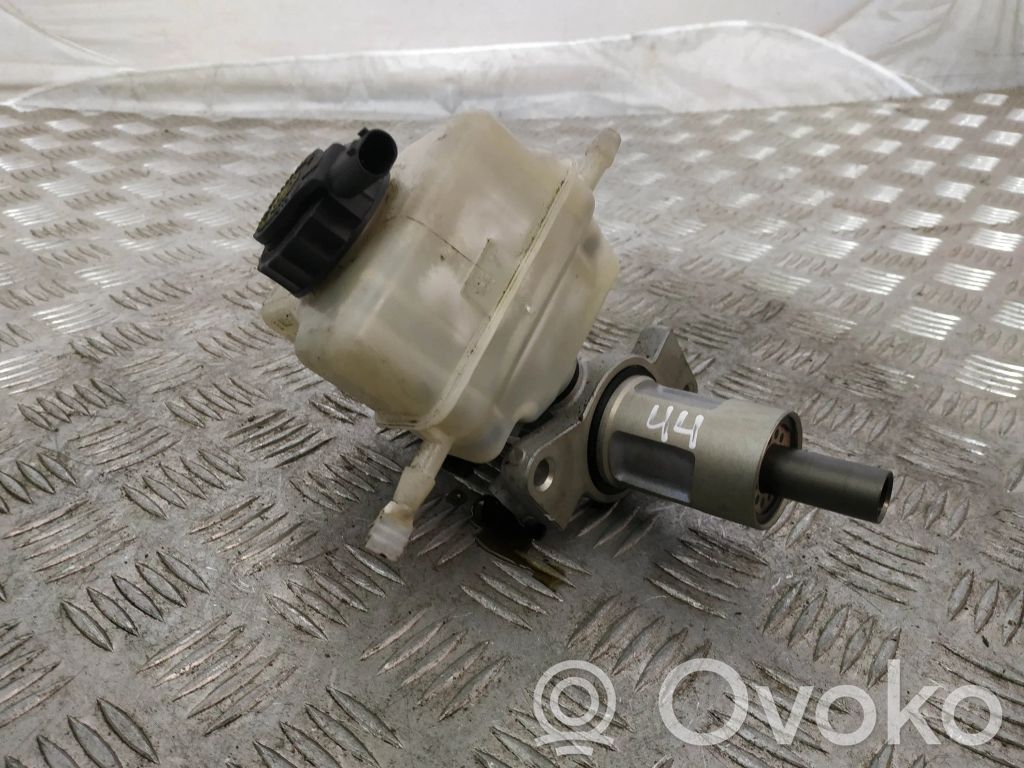 BMW 3 E92 E93 Master brake cylinder 