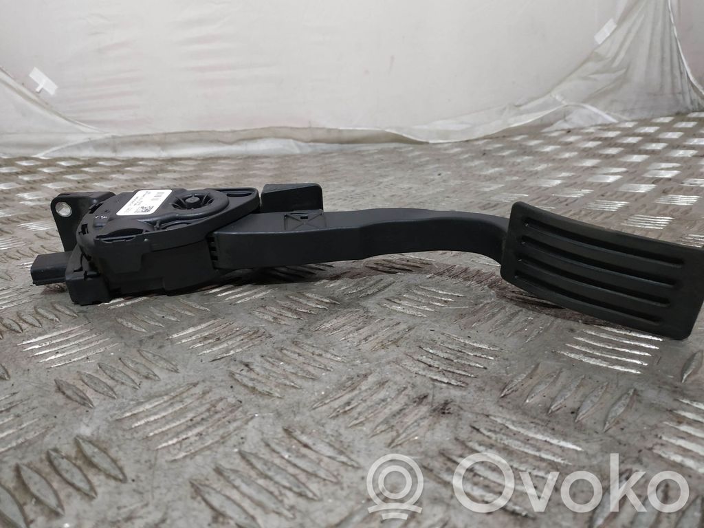 Volvo V40 Cross country Accelerator throttle pedal 