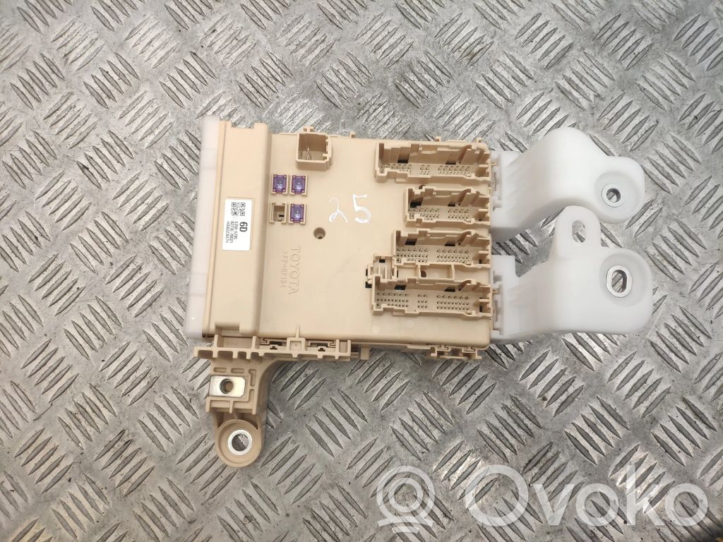 Lexus NX Juego de caja de fusibles 