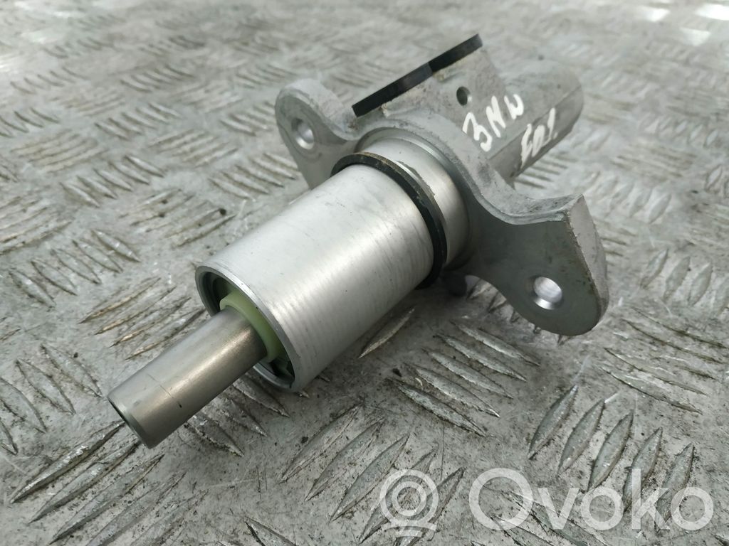 BMW 7 F01 F02 F03 F04 Główny cylinder hamulca 