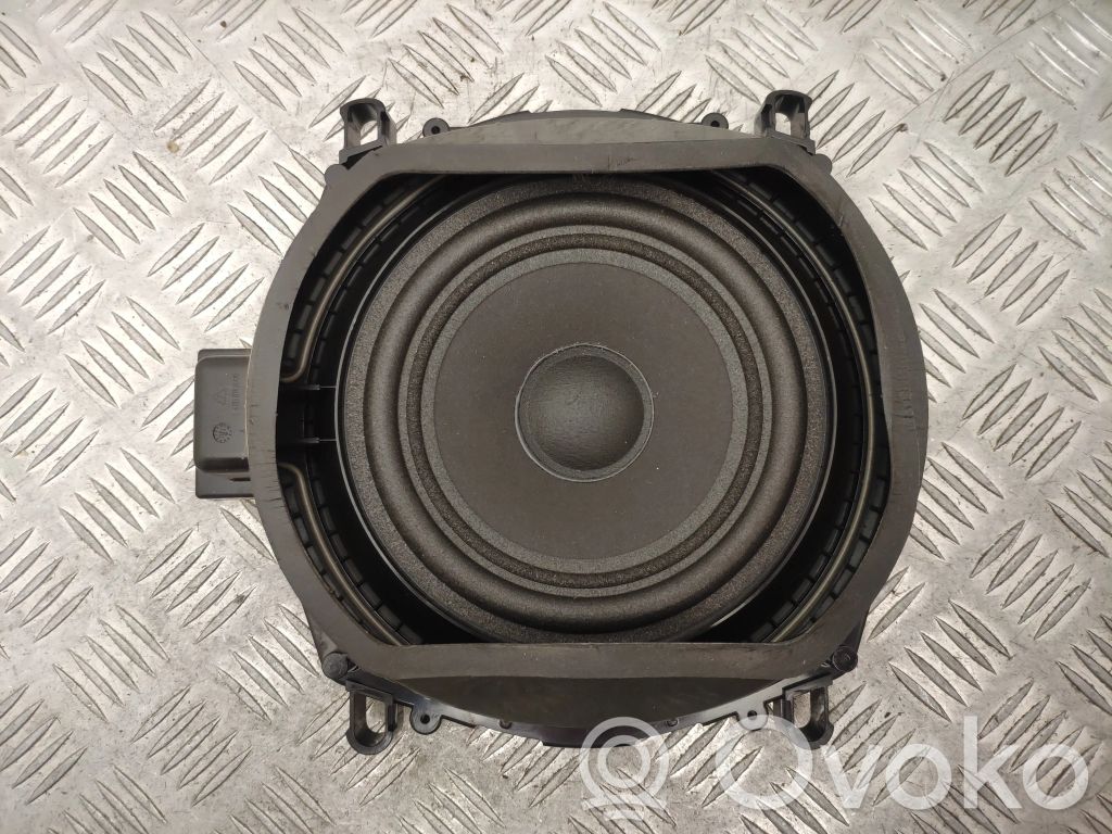 BMW X5 E70 Subwoofer 