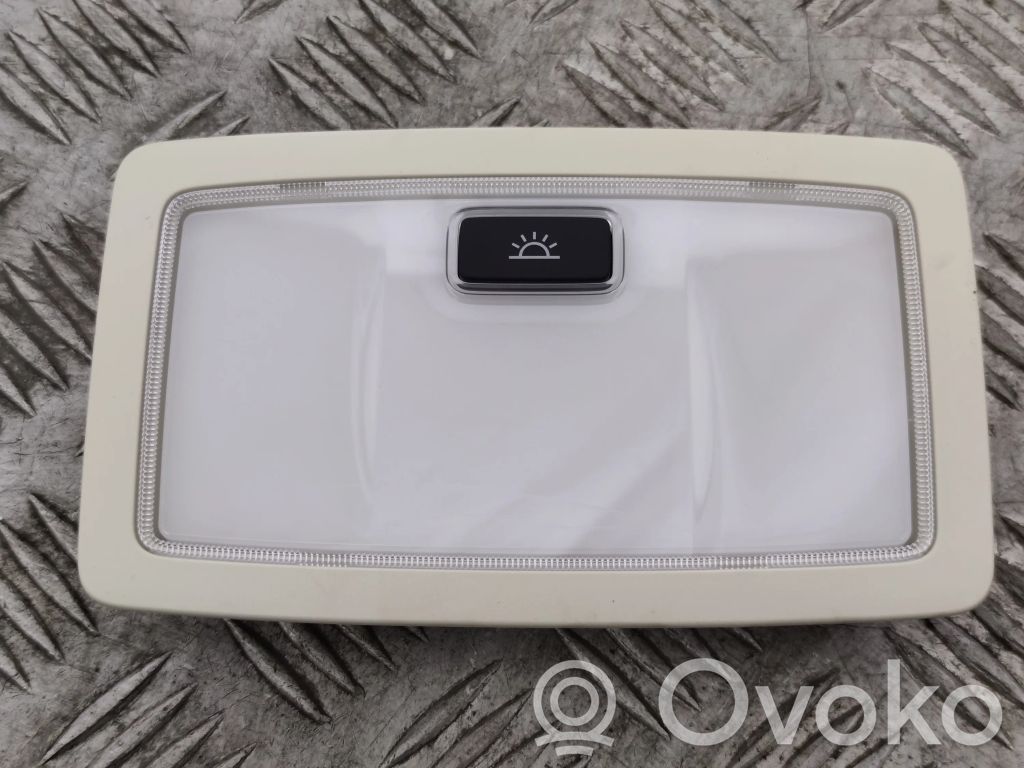 Lexus NX Luz del asiento delantero 