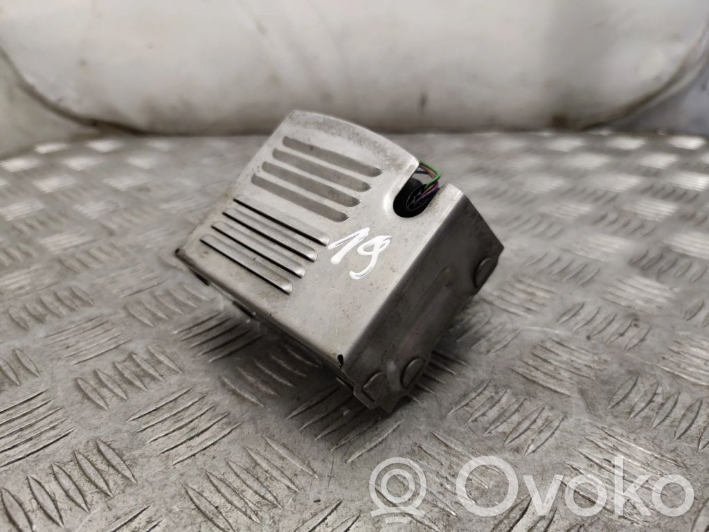 Audi TT TTS Mk2 Äänimerkkilaite 
