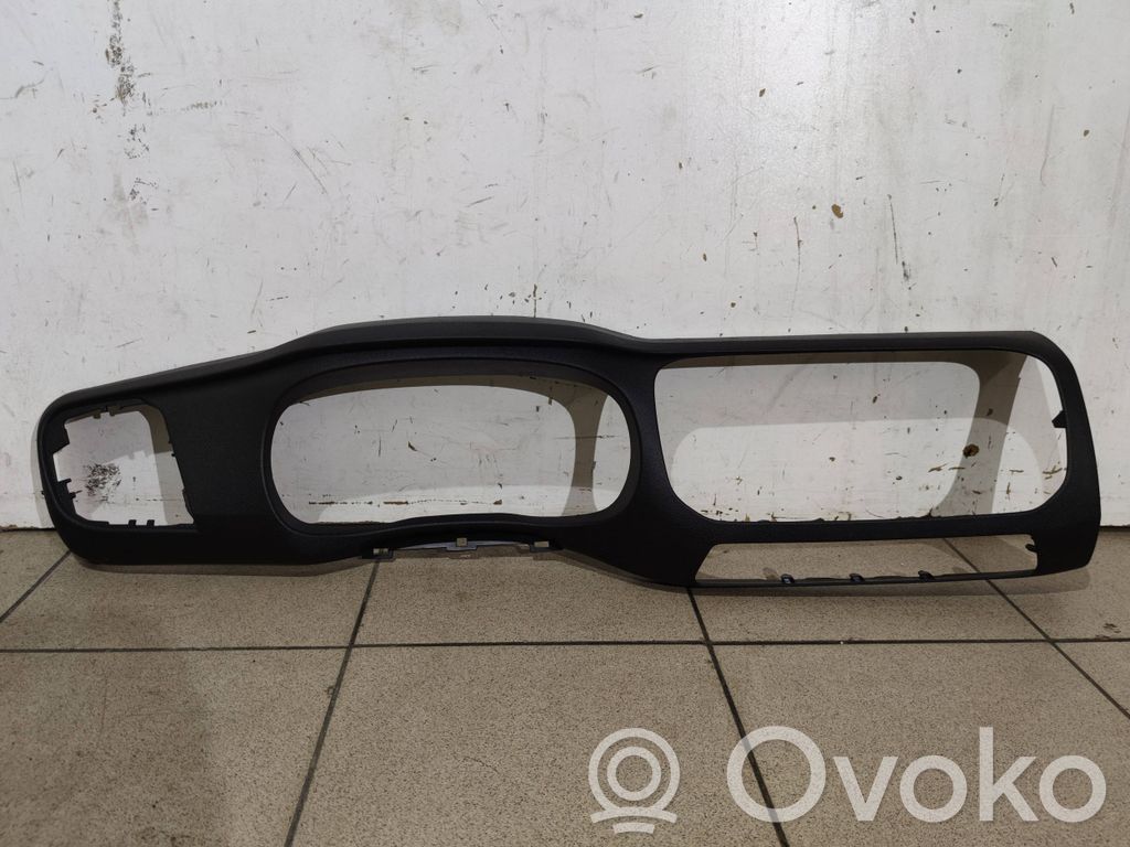 Toyota Proace Kojelaudan kehys 