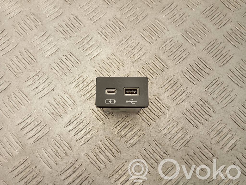 Lexus NX Enchufe conector USB 