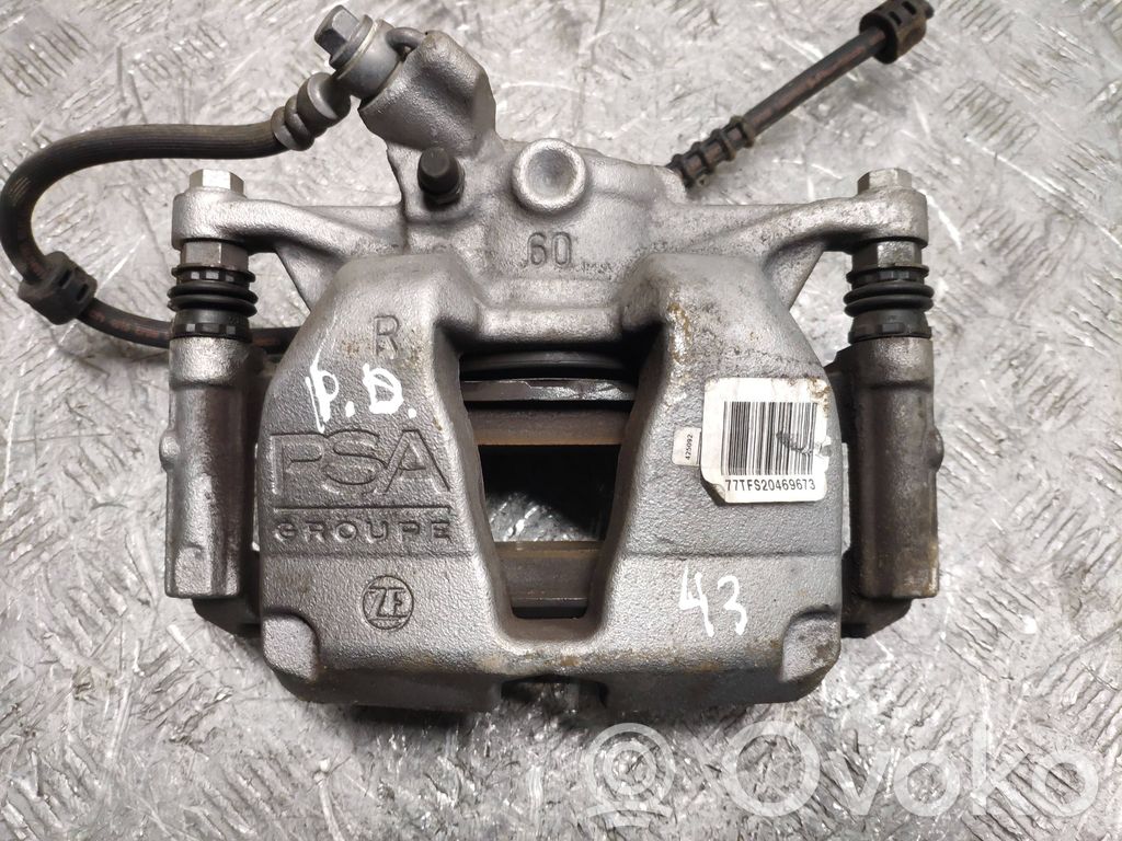 Peugeot 5008 II Caliper de freno delantero 