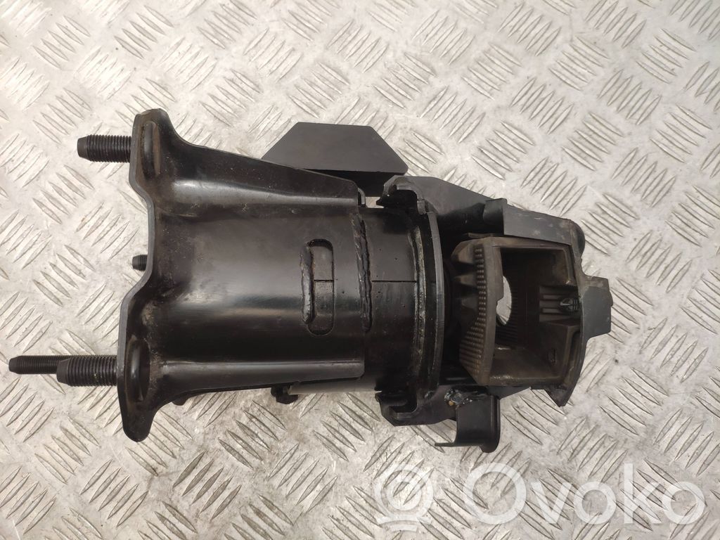 Lexus NX Engine mount bracket 