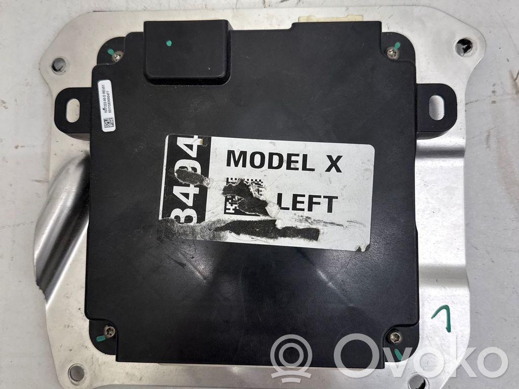 Tesla Model X Door control unit/module 
