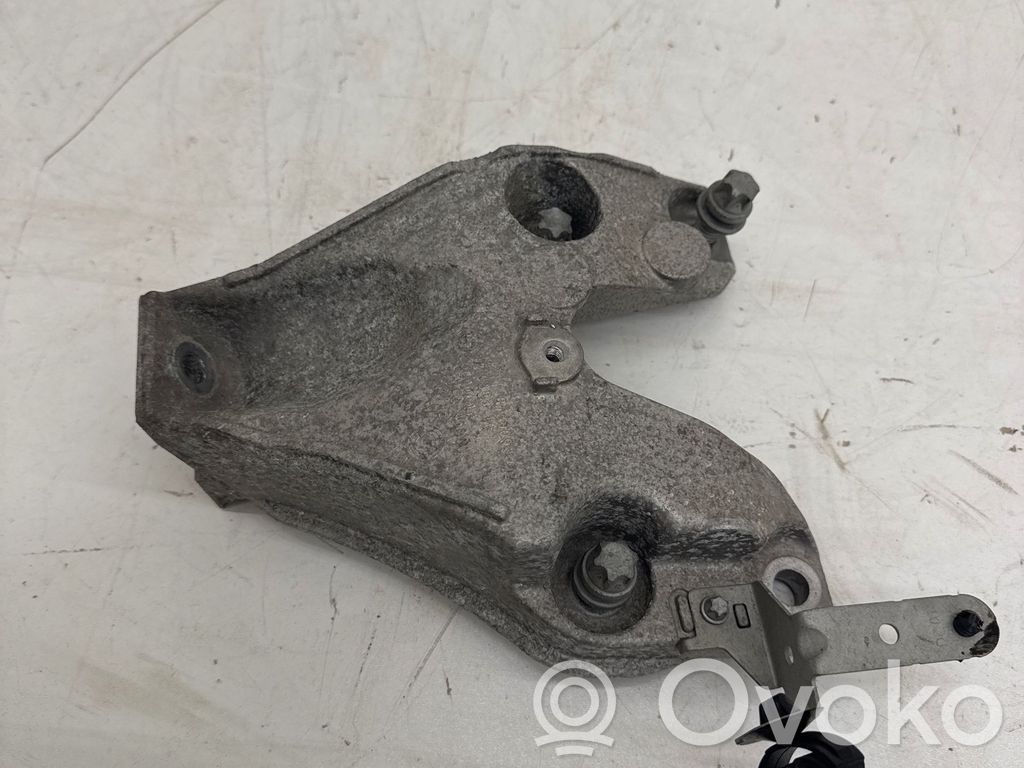 BMW M2 F87 Engine mounting bracket 