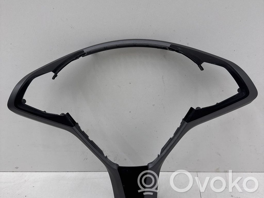 Tesla Model S Vairo apdaila 