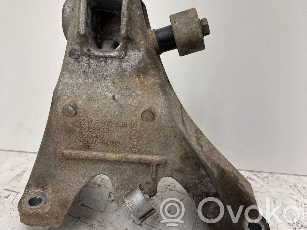 BMW 4 F36 Gran coupe Engine mounting bracket 