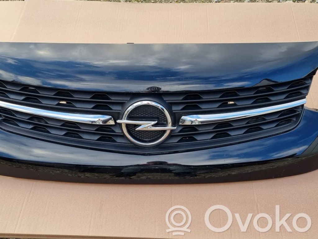 Opel Zafira Life Etupuskurin ylempi jäähdytinsäleikkö 