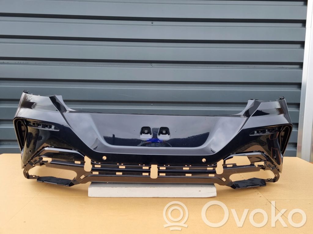BMW 8 G16 Parachoques 