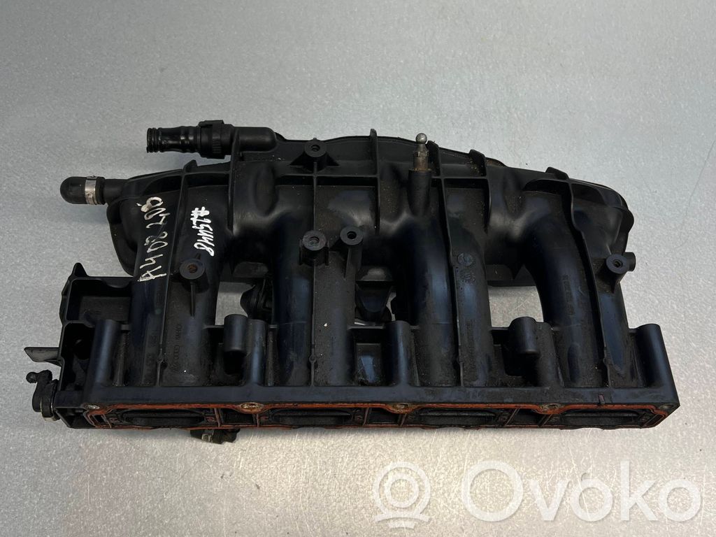 Audi A4 S4 B7 8E 8H Colector de admisión 