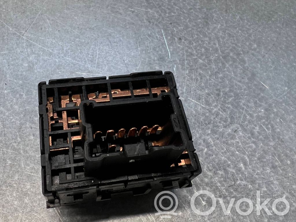 Nissan X-Trail T30 Przycisk regulacji lusterek bocznych 