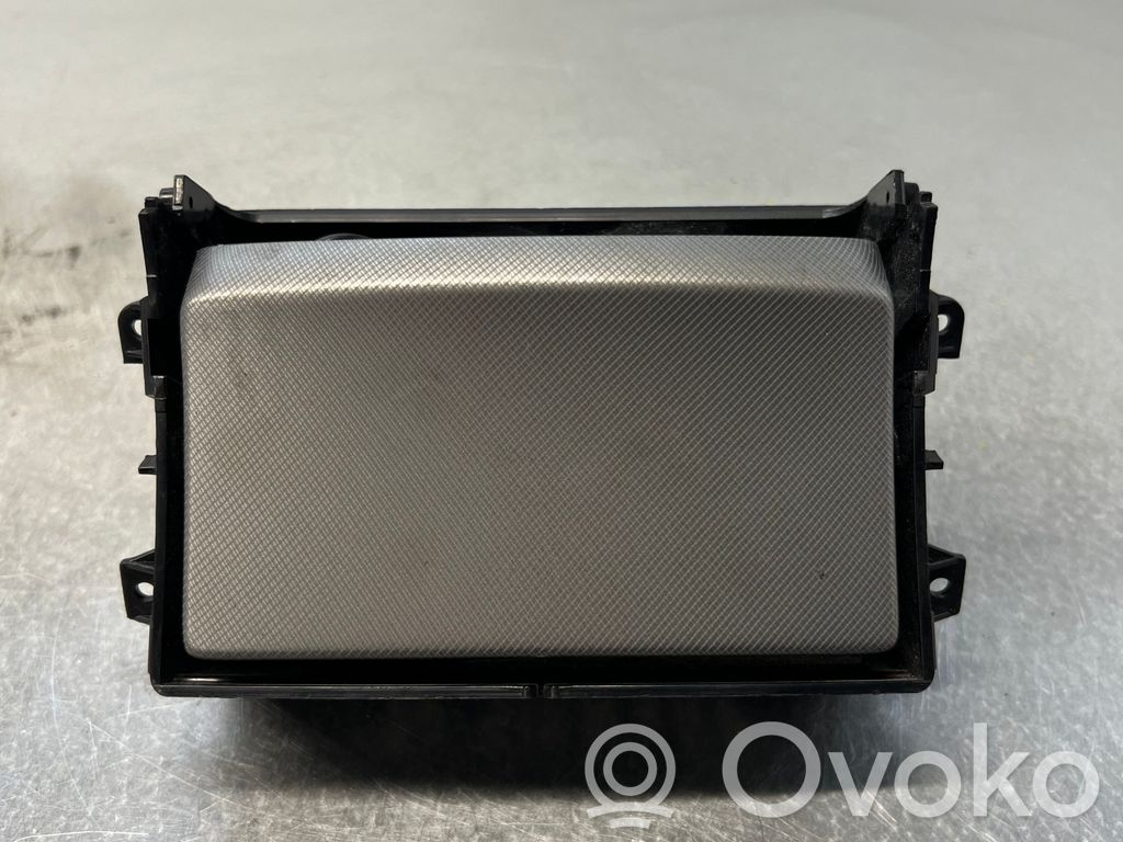 Toyota Avensis T250 Aschenbecher 