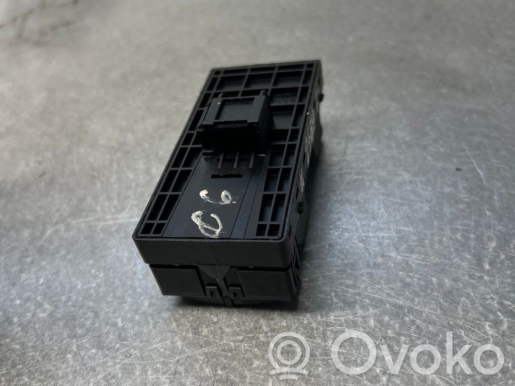 Audi A6 S6 C6 4F Electric window control switch 