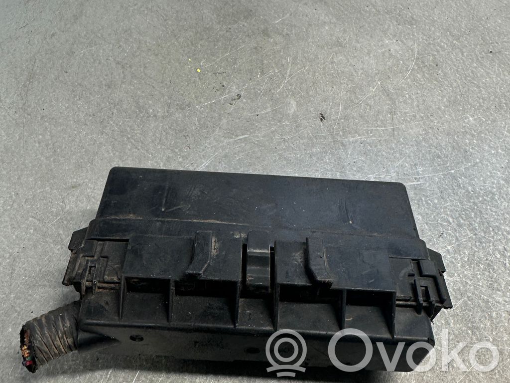 Audi A6 S6 C6 4F Fuse box set 