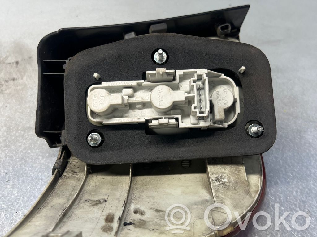 Mercedes-Benz C W204 Lampa tylna 