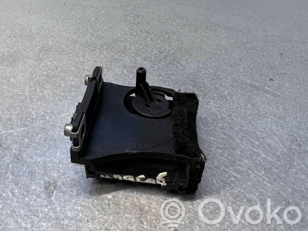 Audi A8 S8 D3 4E Silniczek nagrzewnicy 
