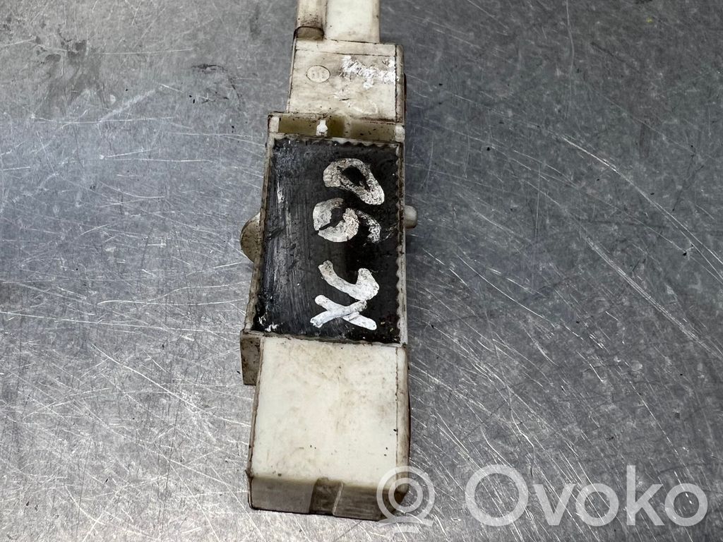Volvo XC90 Airbagsensor Crashsensor Drucksensor 