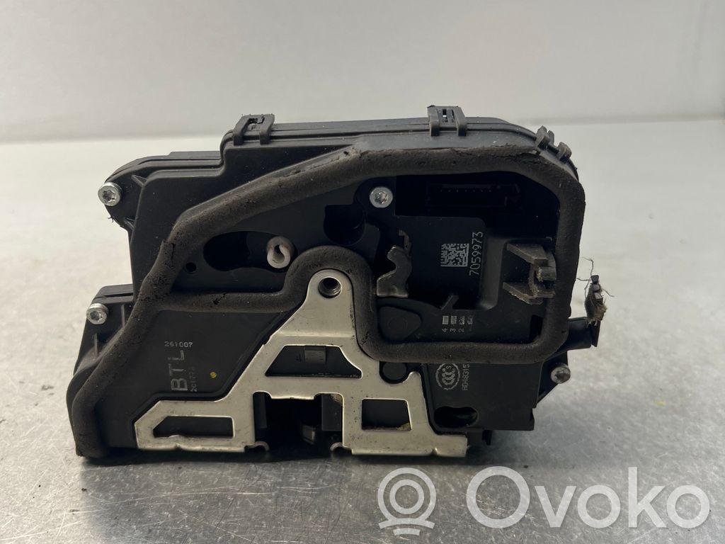 BMW 1 E81 E87 Front door lock 