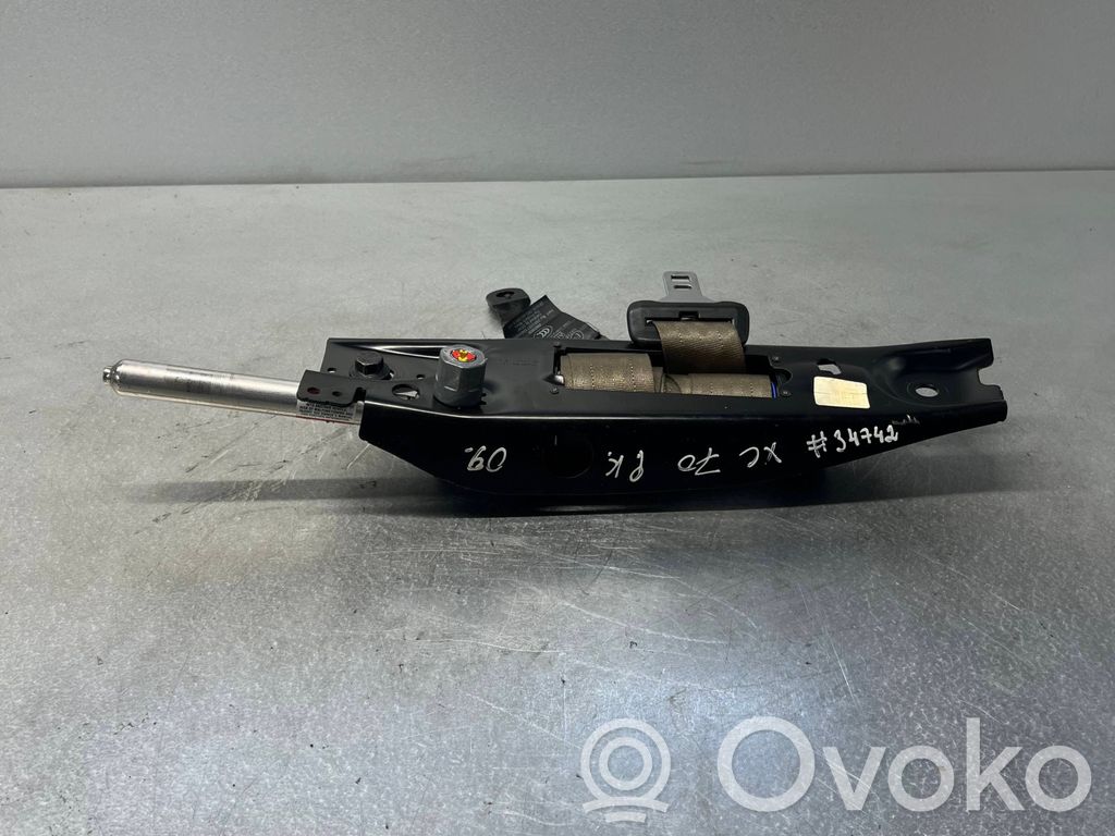 Volvo XC70 Cinturón delantero 