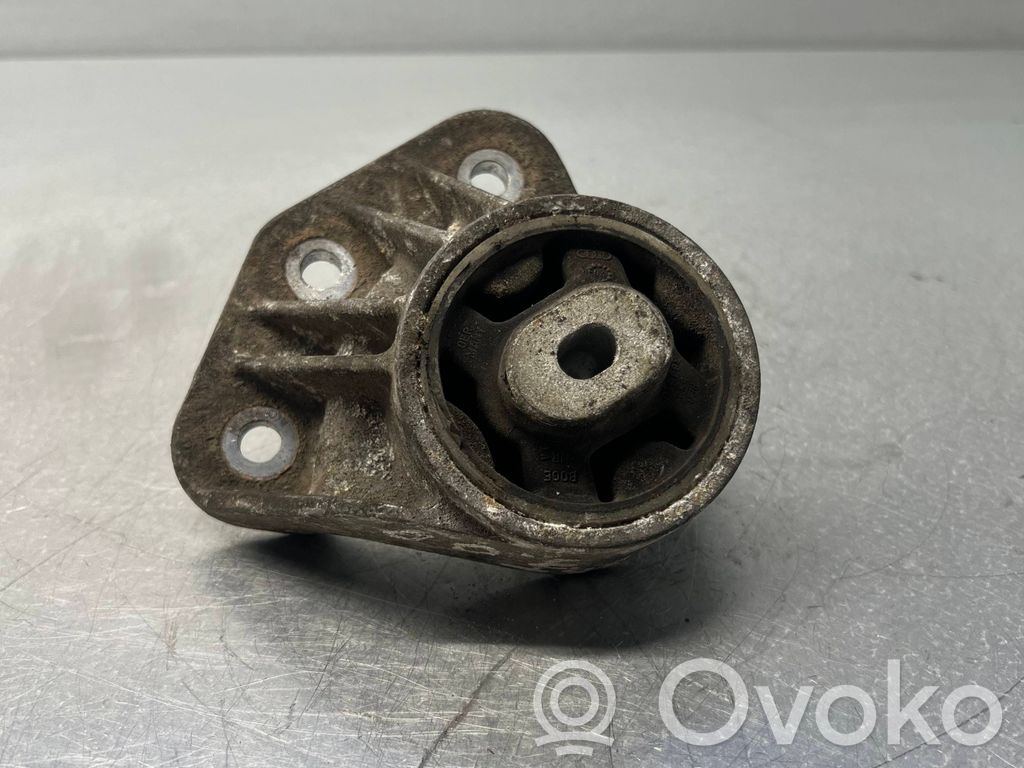 Rear differential mounting bracket   4E0599133C,4E0599133C