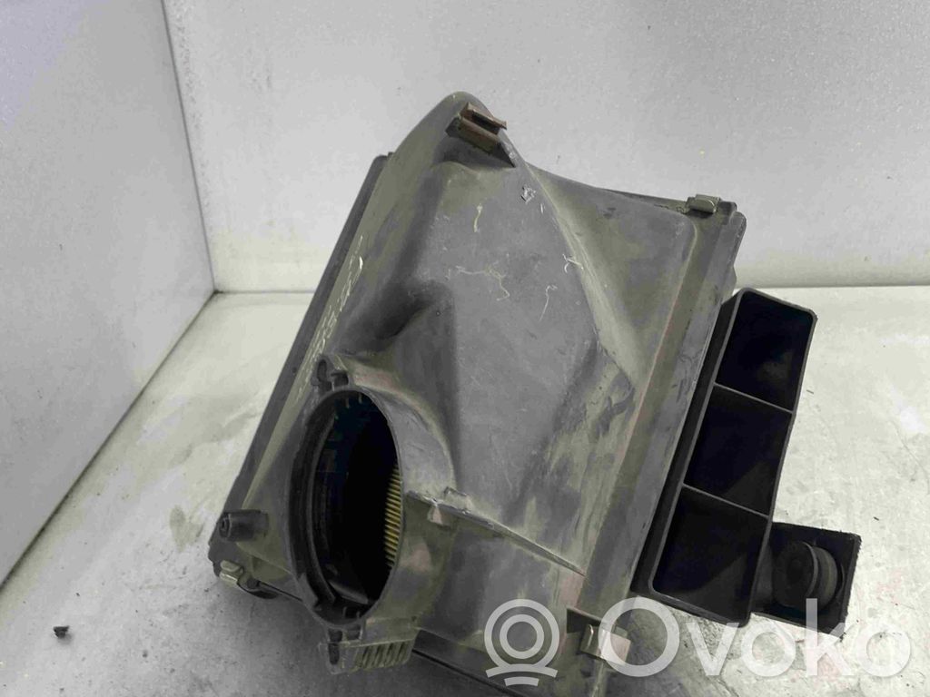 Volkswagen PASSAT B5.5 Luftfilterkasten 