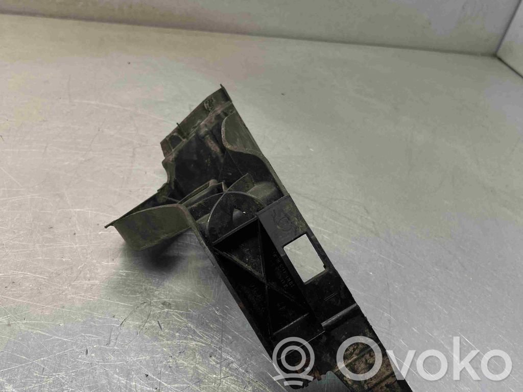 Rear bumper mounting bracket   4E0853913,4E0853913