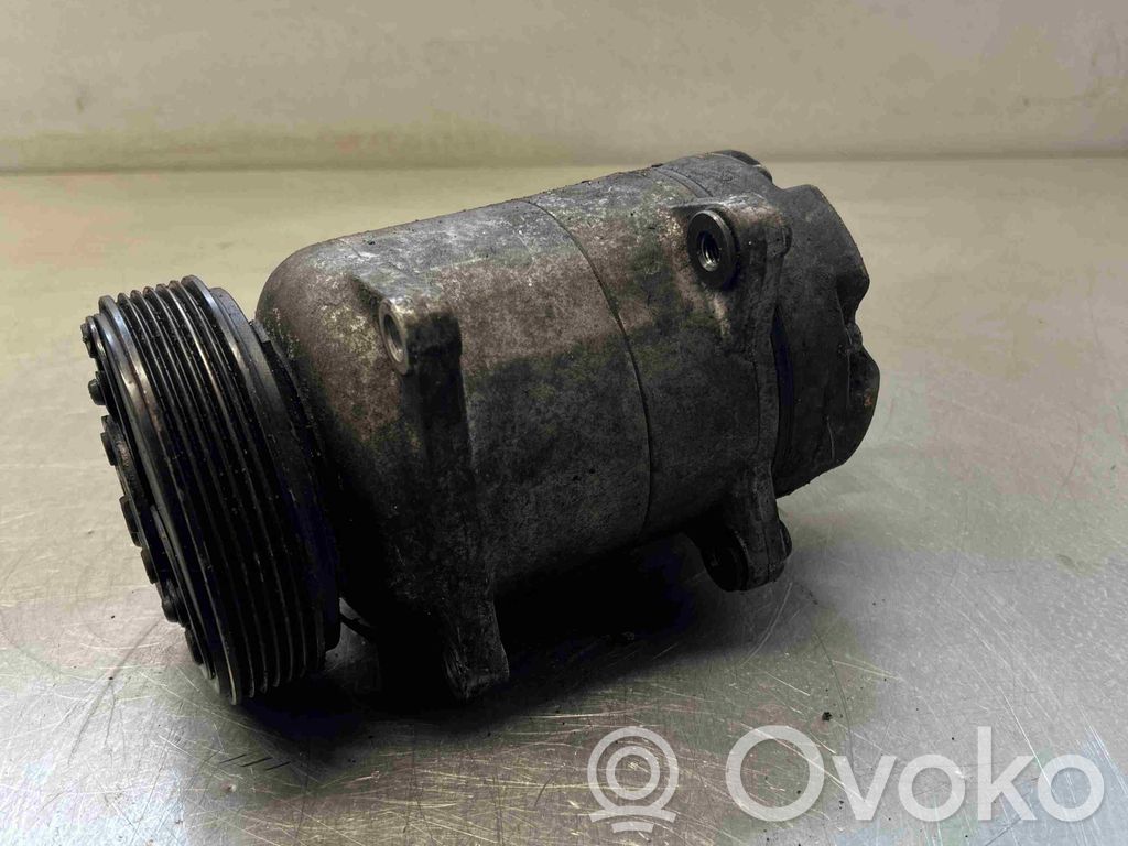Volkswagen Golf IV Klimakompressor Pumpe 