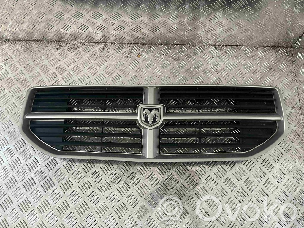 Dodge Caliber Rejilla superior del radiador del parachoques delantero 