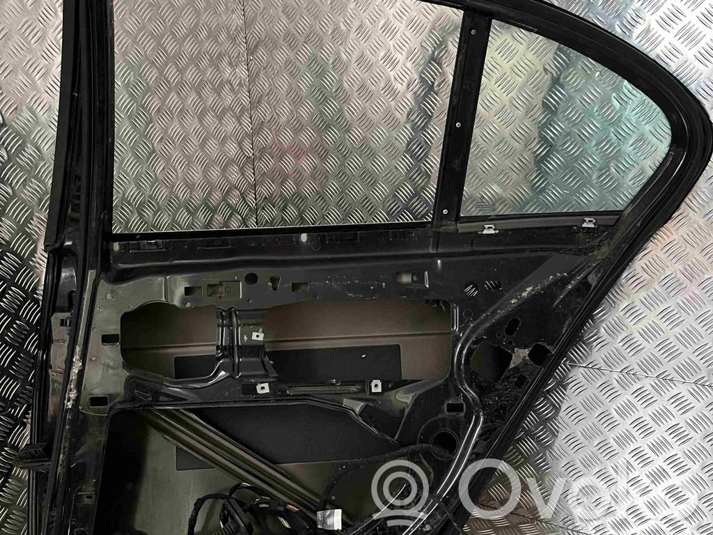 BMW 7 E65 E66 Galinės durys 