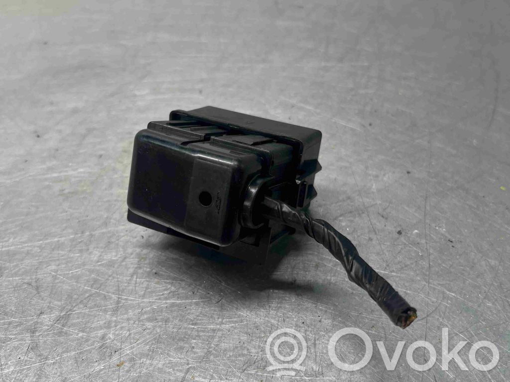 Volvo XC90 Fuse module 