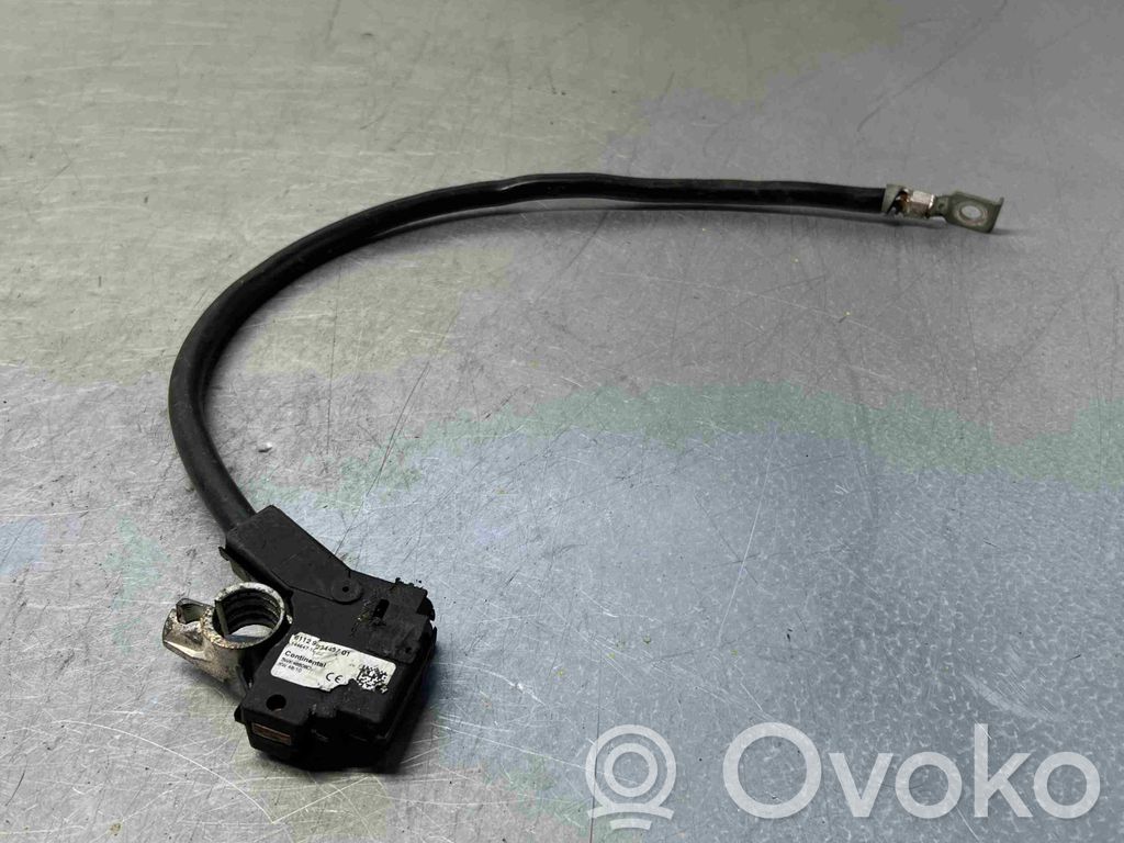 BMW 5 F10 F11 Maakaapeli, akku 