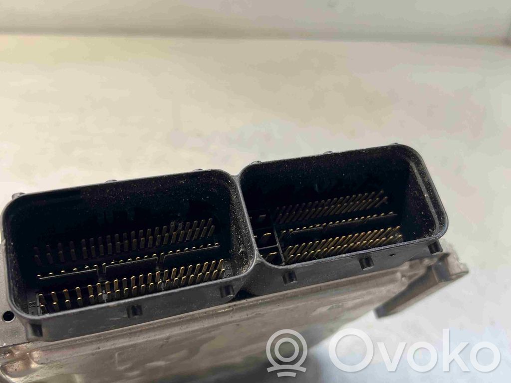 Land Rover Discovery 3 - LR3 Engine control unit/module 
