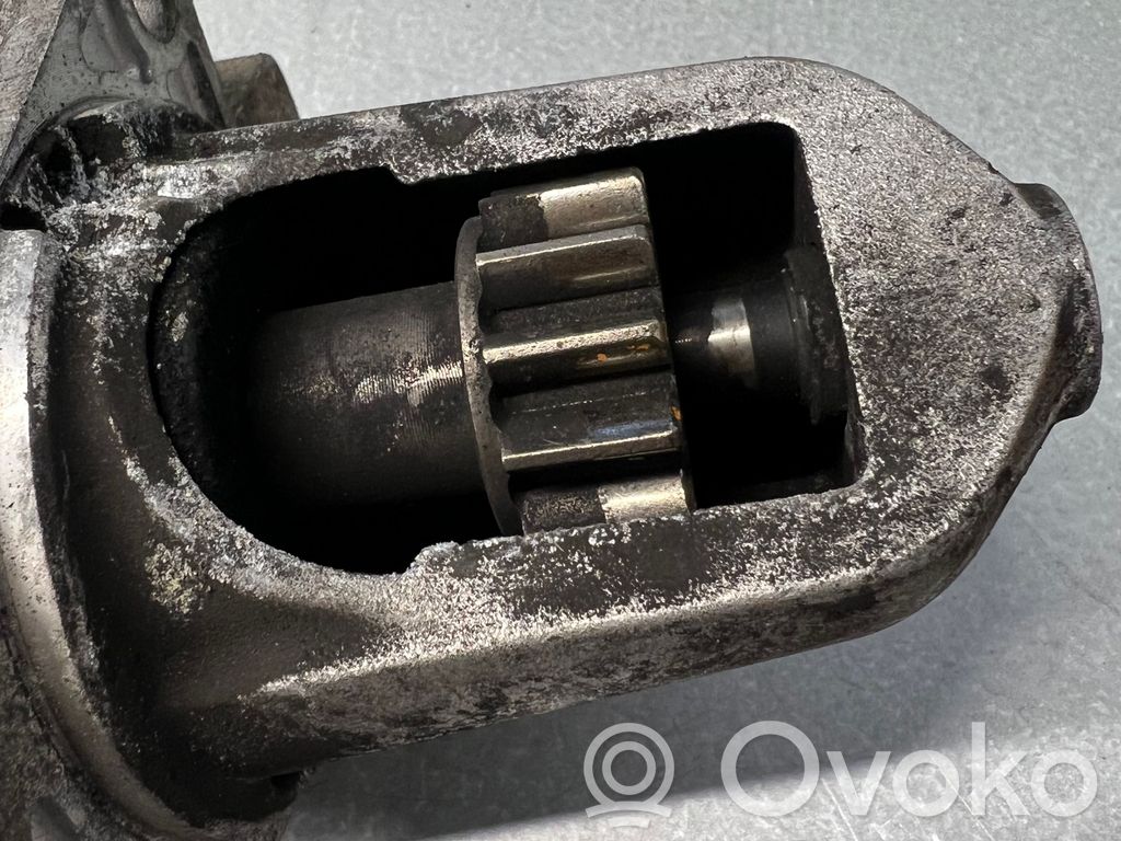 Nissan X-Trail T30 Starter motor 