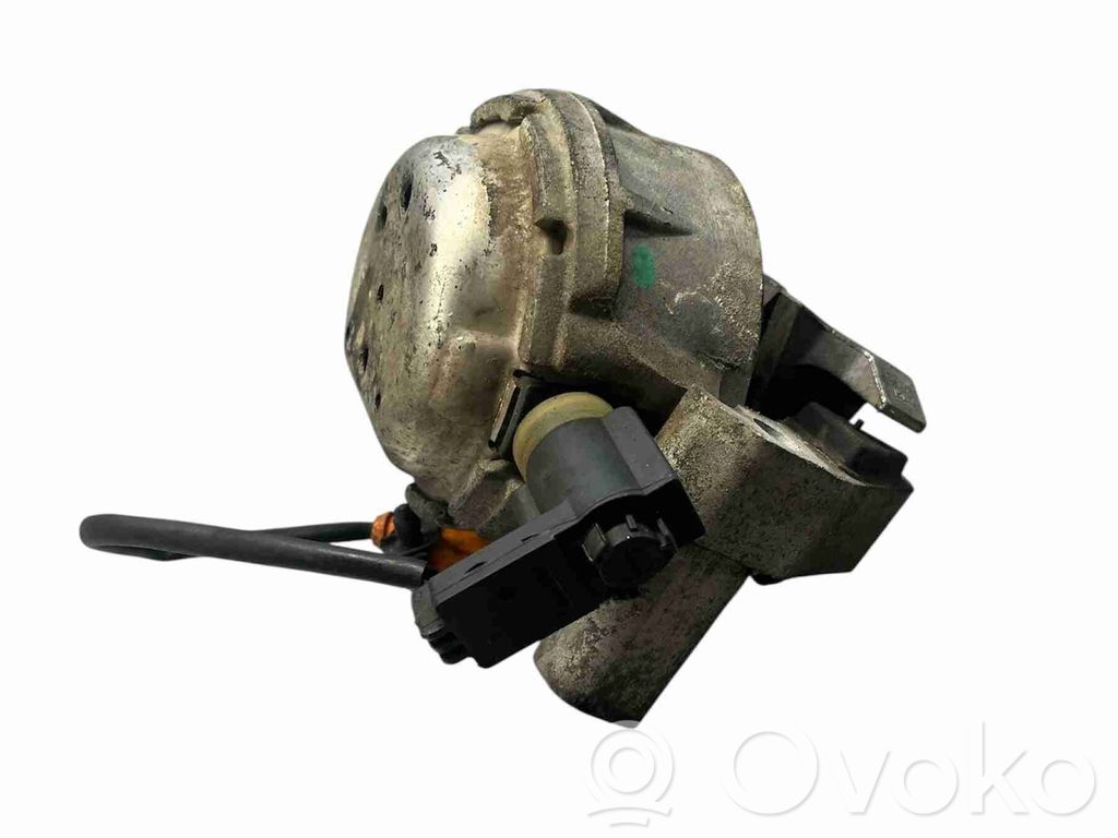 Audi A6 C7 Engine mount bracket 