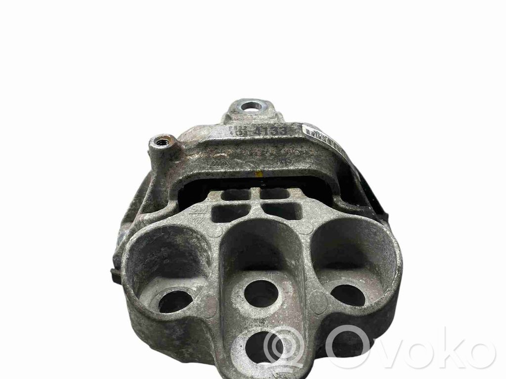 Engine mount bracket   95138118,95138118